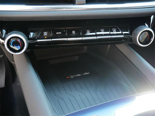 Photo of 2025 Black Chevrolet Equinox EV