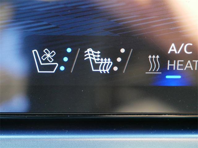 Photo of 2025 Black Chevrolet Equinox EV