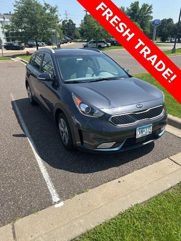 Photo of 2019 Platinum Graphite Kia Niro