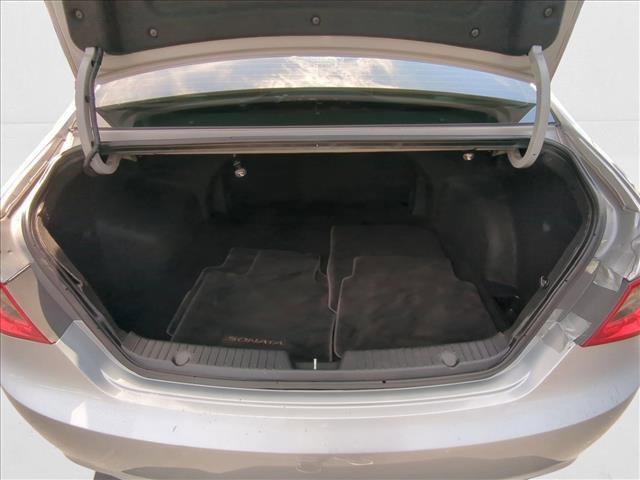 Photo of 2011 Radiant Silver Metallic Hyundai SONATA