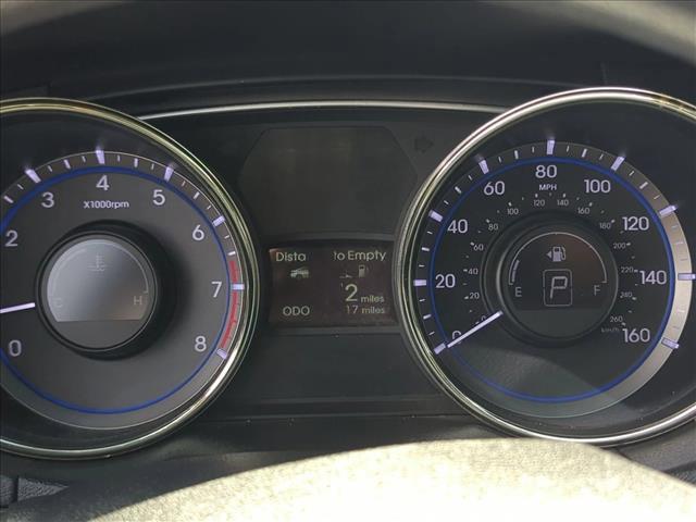Photo of 2011 Radiant Silver Metallic Hyundai SONATA