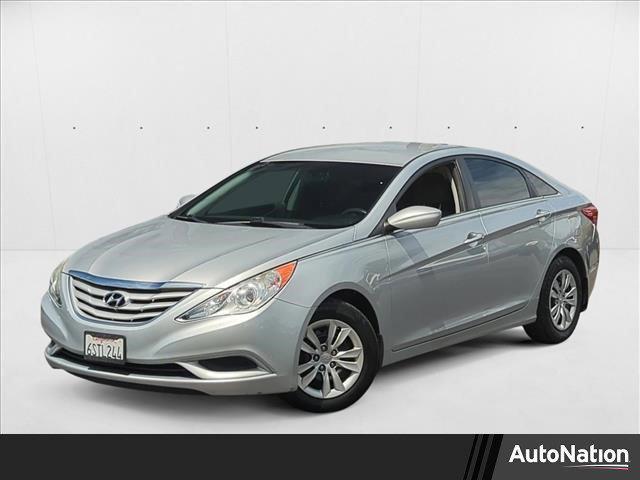 Photo of 2011 Radiant Silver Metallic Hyundai SONATA