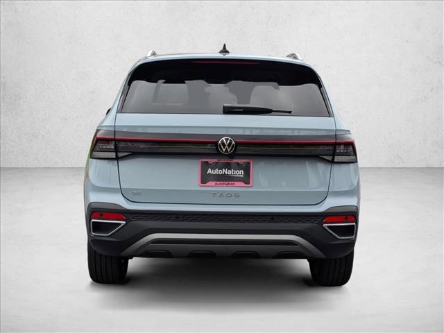 Photo of 2025 Monument Gray Volkswagen Taos