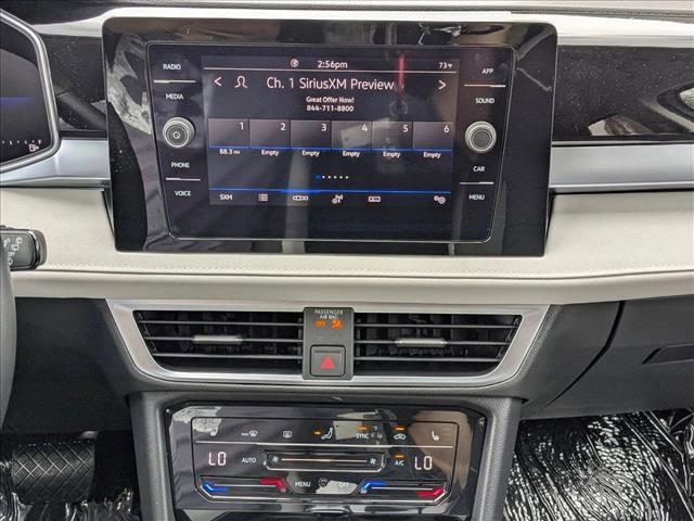 Photo of 2025 Monument Gray Volkswagen Taos