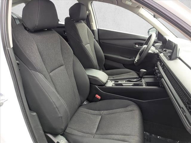 Photo of 2024 Platinum White Pearl Honda Accord