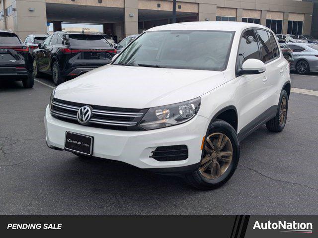 Photo of 2013 Candy White Volkswagen Tiguan