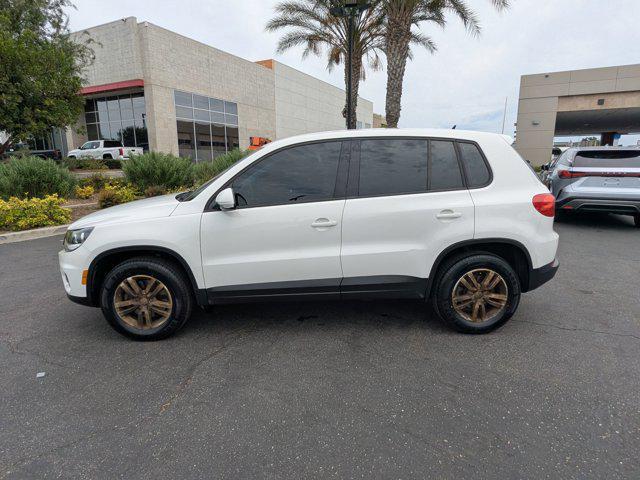 Photo of 2013 Candy White Volkswagen Tiguan