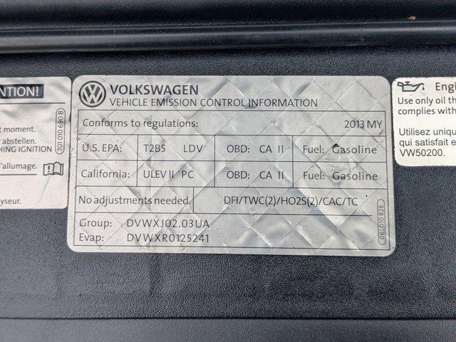 Photo of 2013 Candy White Volkswagen Tiguan