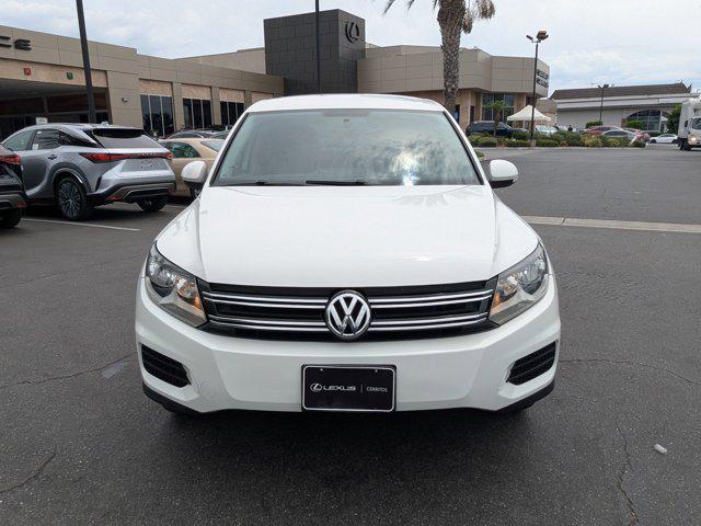 Photo of 2013 Candy White Volkswagen Tiguan