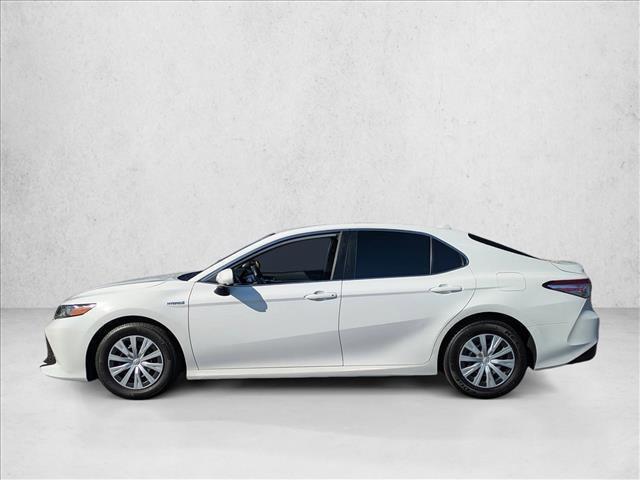 Photo of 2020 Super White Toyota Camry