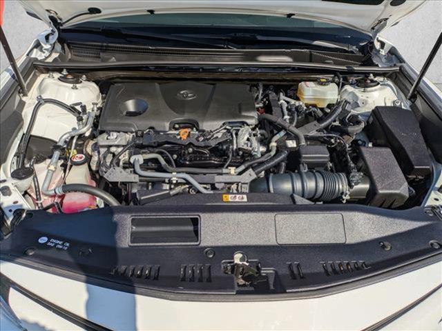 Photo of 2020 Super White Toyota Camry