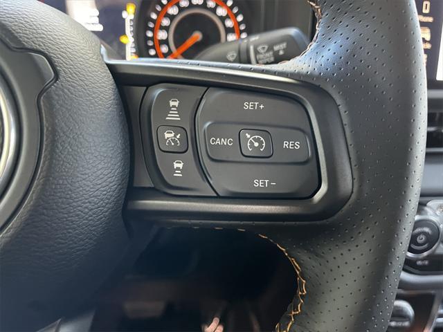 Photo of 2025 Anvil Clearcoat Jeep Gladiator