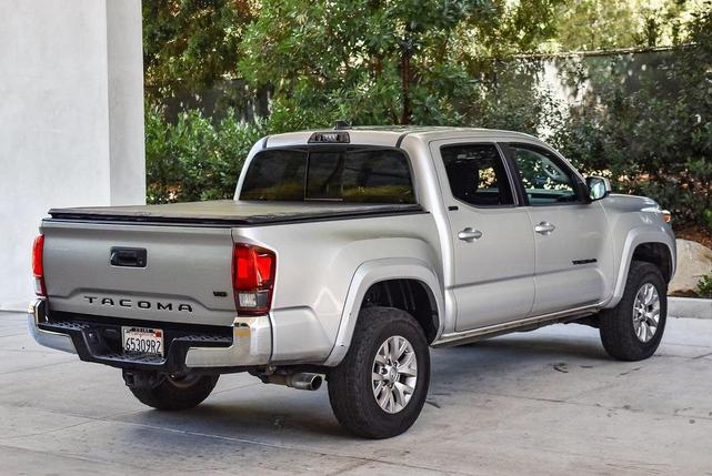 Photo of 2019 Magnetic Gray Metallic Toyota Tacoma