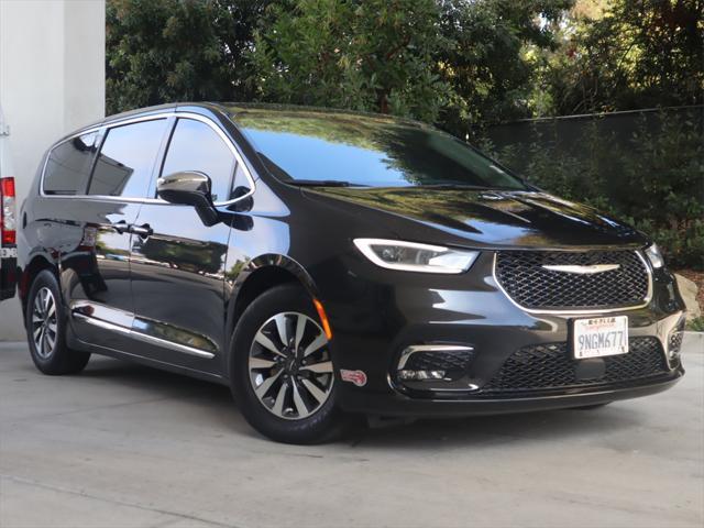 2023 Chrysler Pacifica Hybrid