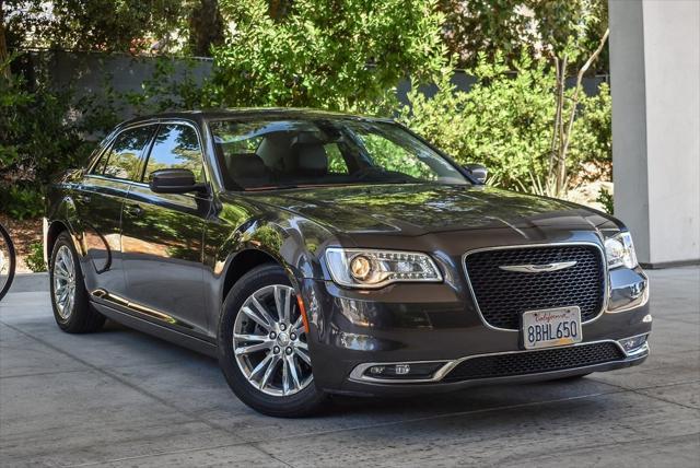 2017 Chrysler 300