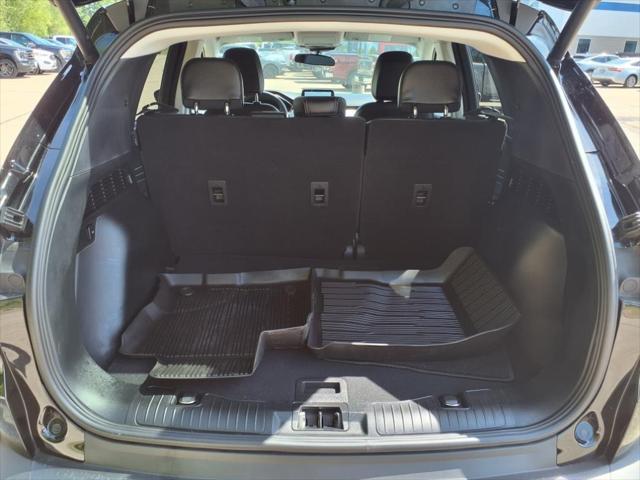 Photo of 2022 Black Metallic Ford Escape