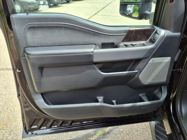 Photo of 2022 Agate Black Metallic Ford F-150