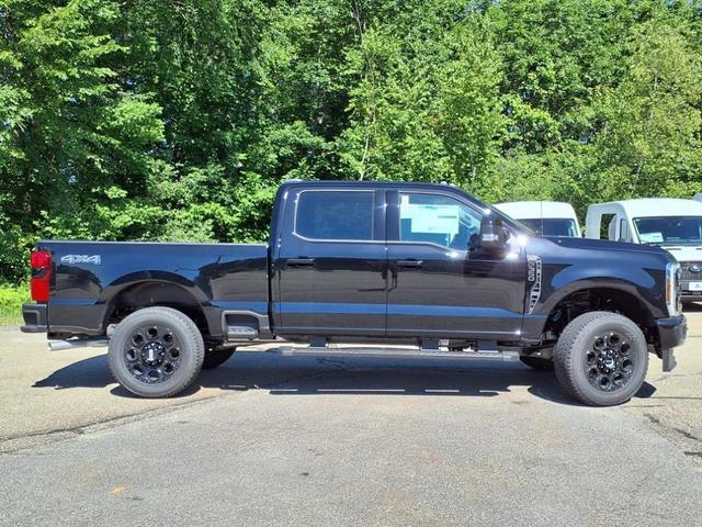 Photo of 2025 Agate Black Metallic Ford F-350