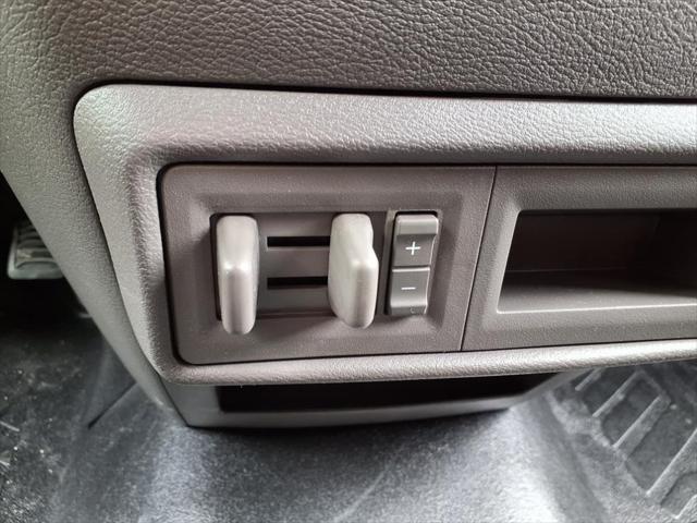 Photo of 2025 Oxford White Ford Transit-350