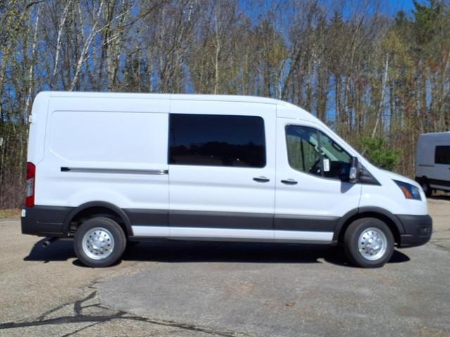 Photo of 2025 Oxford White Ford Transit-250