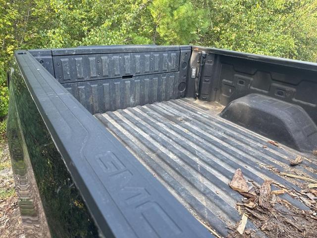 Photo of 2021 Onyx Black GMC Sierra 1500