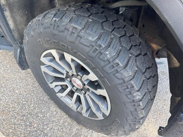Photo of 2021 Onyx Black GMC Sierra 1500