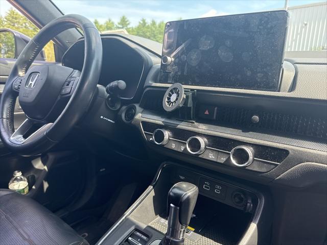 Photo of 2024 Black Honda CR-V Hybrid