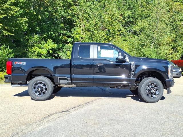Photo of 2026 Agate Black Metallic Ford F-350