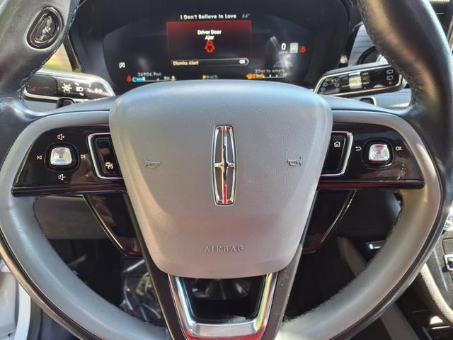 Photo of 2021 White Lincoln Corsair