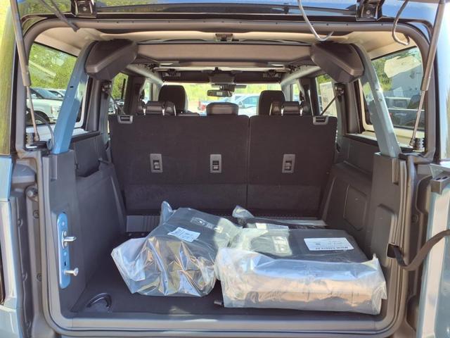 Photo of 2025 Azure Gray Metallic Tri-Coat Ford Bronco