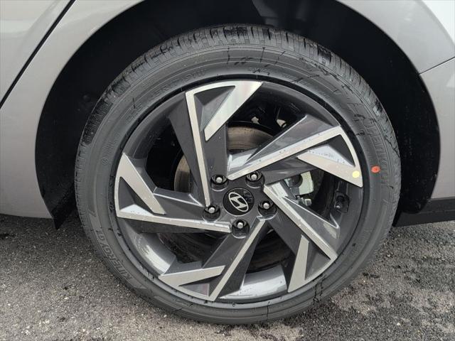 Photo of 2025 Fluid Metal Hyundai ELANTRA