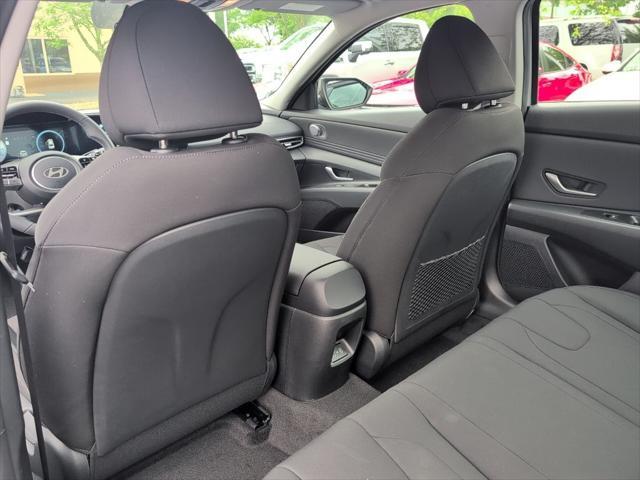 Photo of 2025 Fluid Metal Hyundai ELANTRA