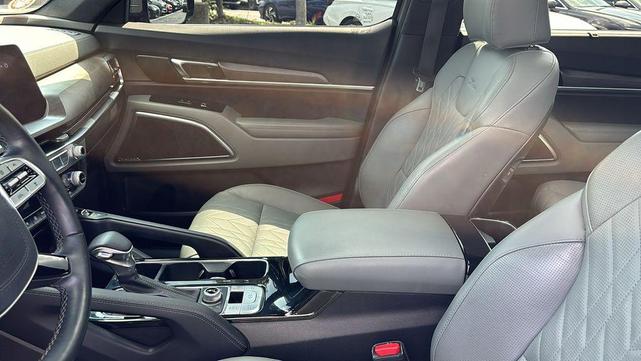 Photo of 2023 Jungle Green Kia Telluride