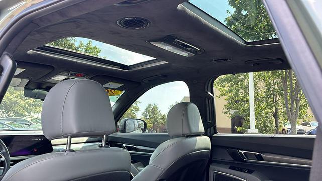 Photo of 2023 Jungle Green Kia Telluride