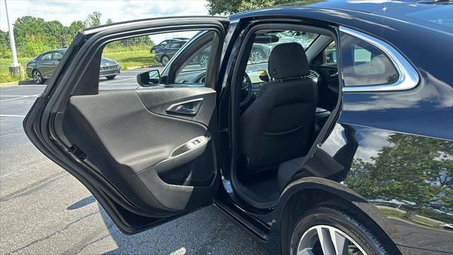 Photo of 2021 Mosaic Black Metallic Chevrolet Malibu