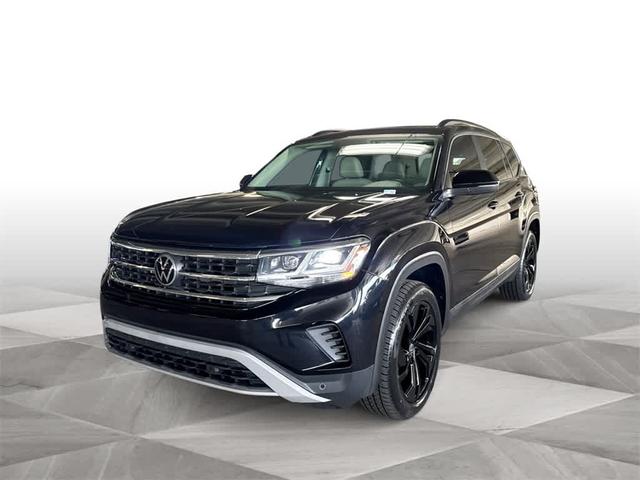 Photo of 2022 Deep Black Pearl Effect Volkswagen Atlas