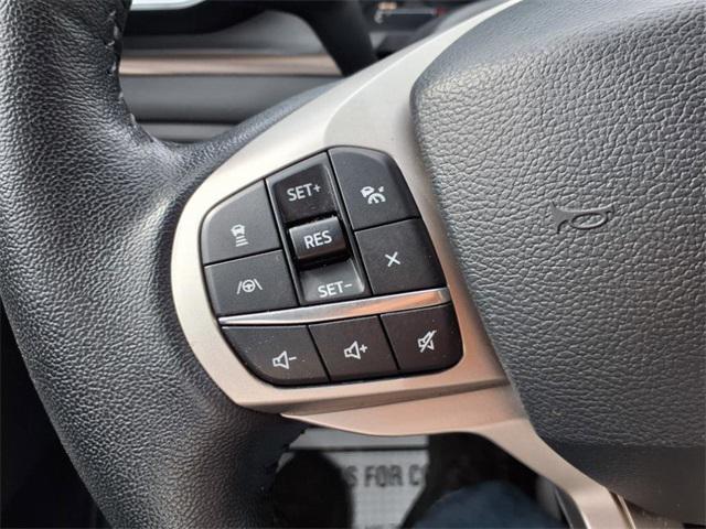 Photo of 2023 Silver Metallic Ford Explorer