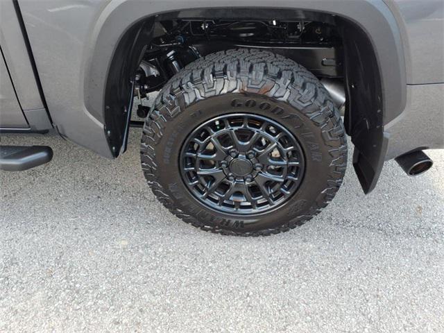 Photo of 2025 Gray Toyota Tundra