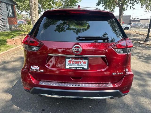 Photo of 2019 Maroon Nissan Rogue
