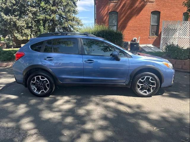 Photo of 2017 Blue Subaru Crosstrek