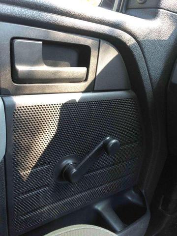 Photo of 2011 Oxford White Ford F-150