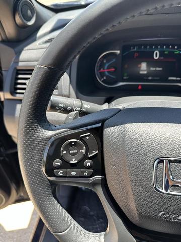 Photo of 2019 Obsidian Blue Pearl Honda Passport