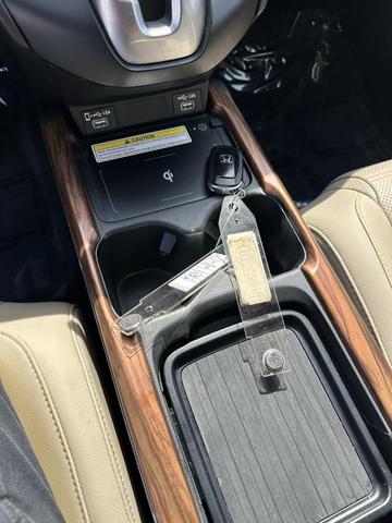Photo of 2021 Platinum White Pearl Honda CR-V