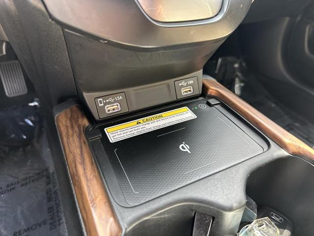 Photo of 2021 Platinum White Pearl Honda CR-V
