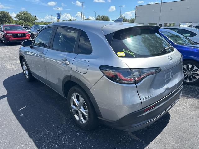 Photo of 2023 Lunar Silver Metallic Honda HR-V