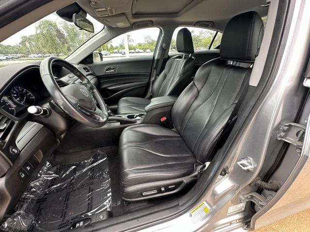 Photo of 2022 Lunar Silver Metallic Acura ILX