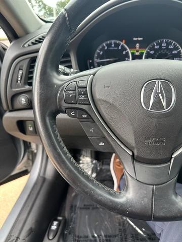 Photo of 2022 Lunar Silver Metallic Acura ILX