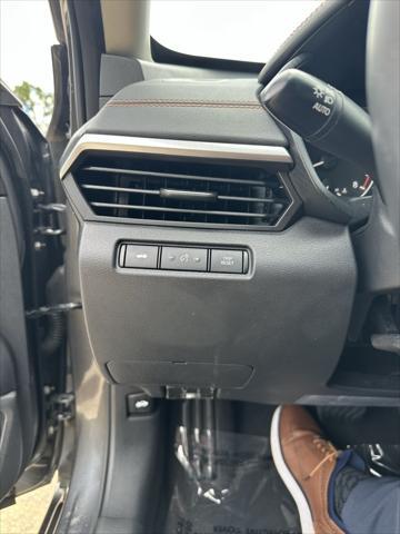 Photo of 2022 Gun Metallic Nissan Altima
