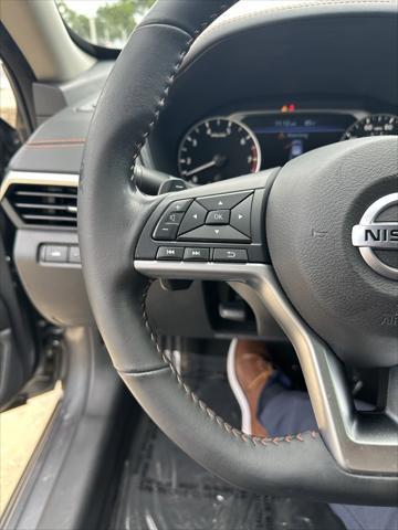 Photo of 2022 Gun Metallic Nissan Altima