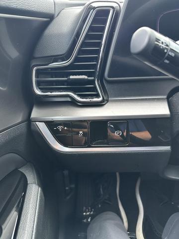 Photo of 2023 Ebony Black Kia Sportage